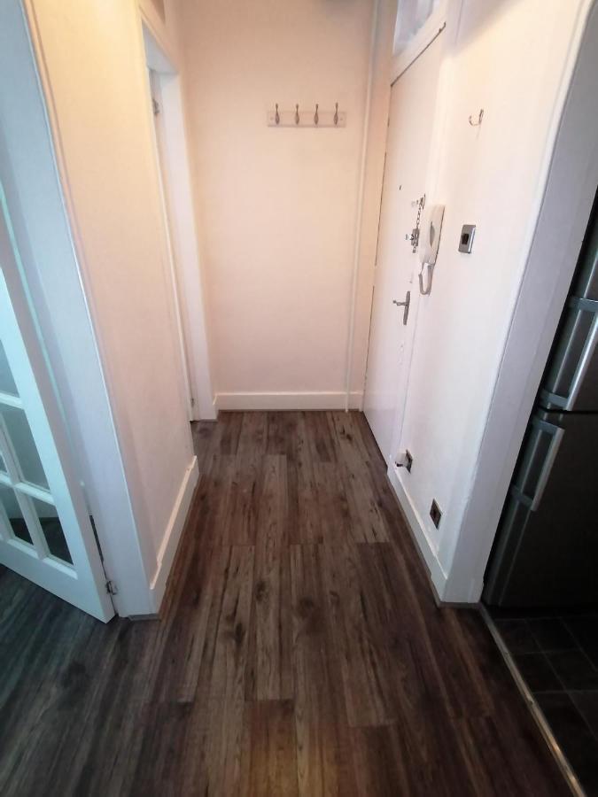 Entire Fabulous 2Bedroom First Floor Flat Located Within Close Proximity To City Centre & University Of Aberdeen With Private Parking Екстериор снимка
